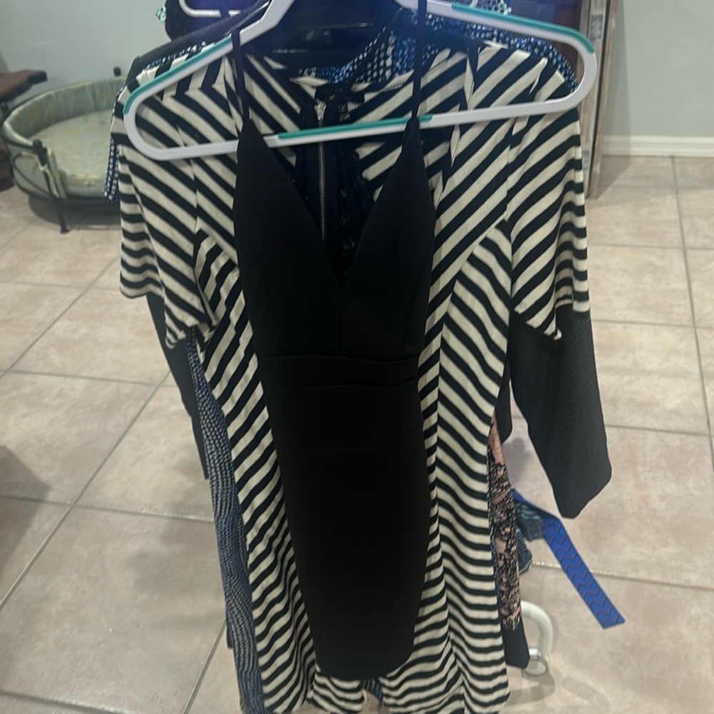 Emerald sundae XXS black mini dress